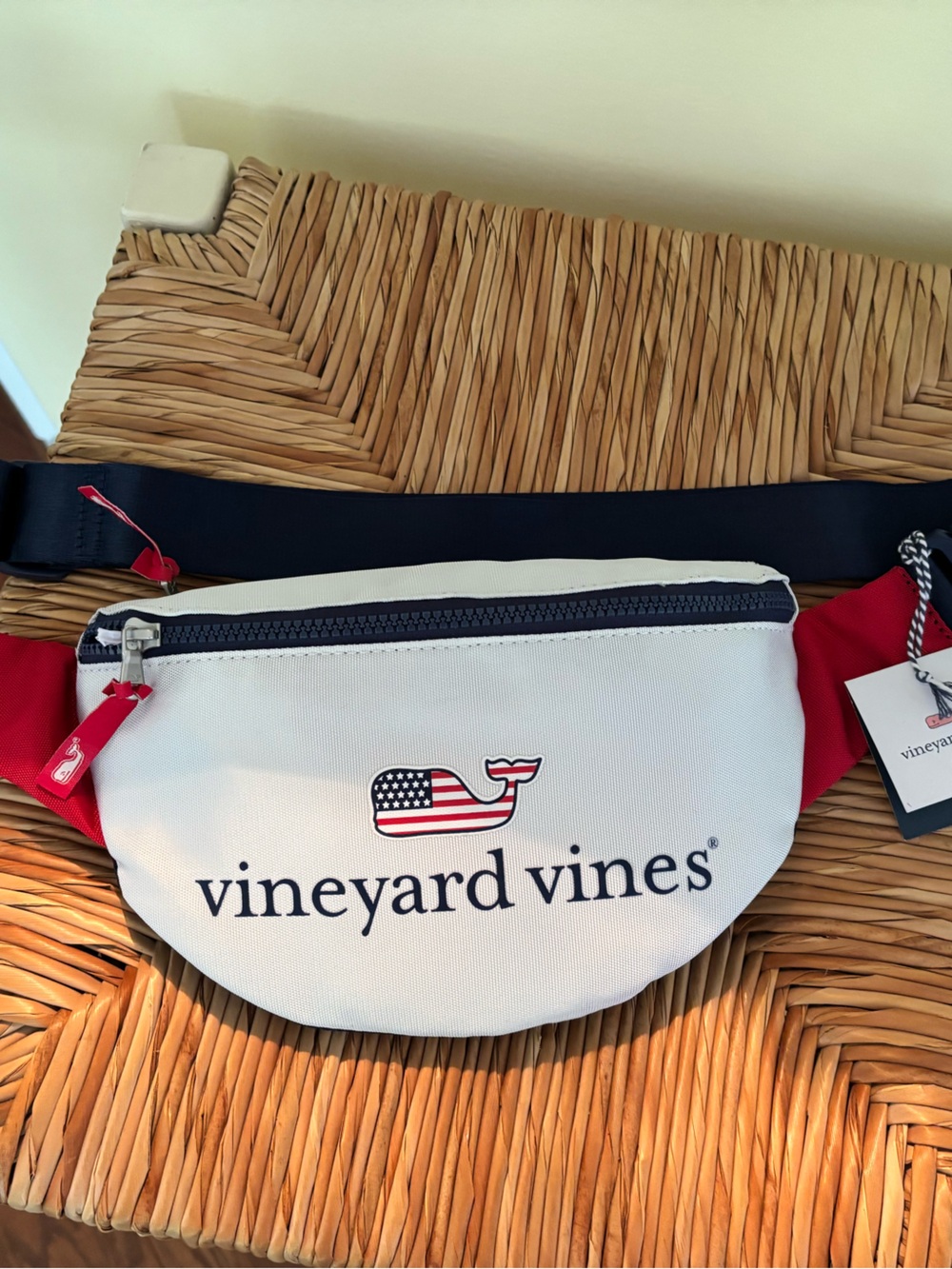 Vineyard Vines White, Red & Navy Logo Belt Bag Fanny Pack